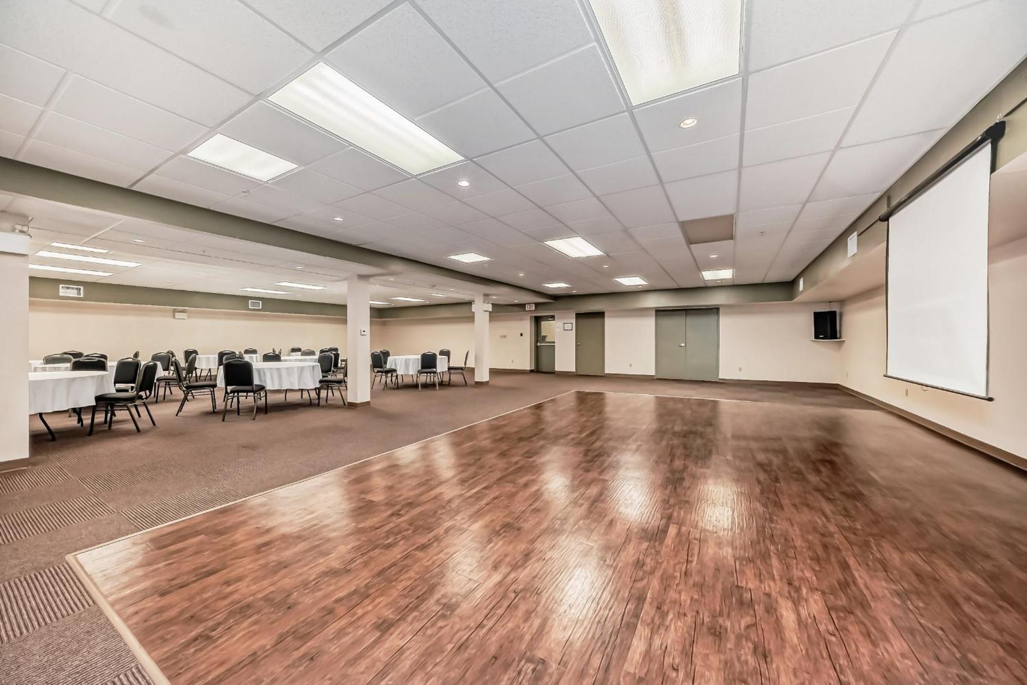 Grande Cache Inn & Suites Dış mekan fotoğraf