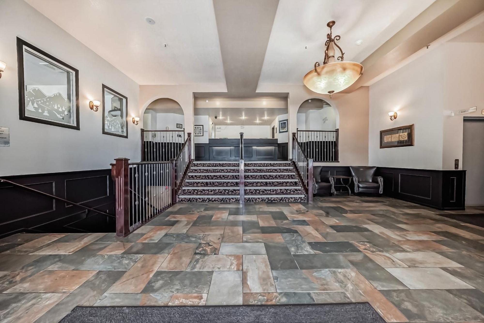 Grande Cache Inn & Suites Dış mekan fotoğraf