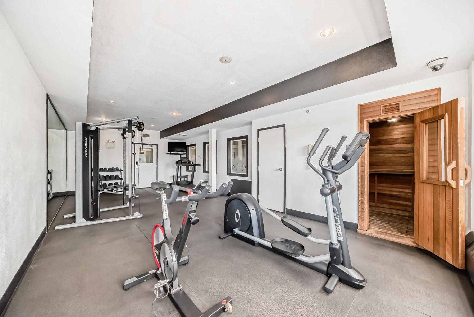 Grande Cache Inn & Suites Dış mekan fotoğraf