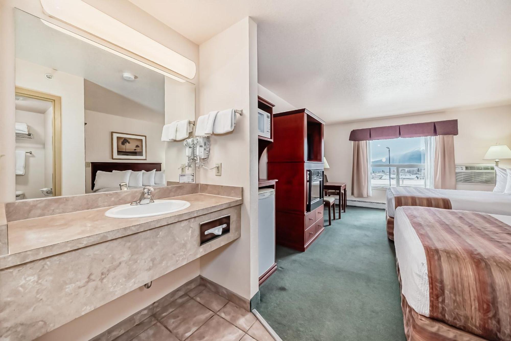 Grande Cache Inn & Suites Dış mekan fotoğraf