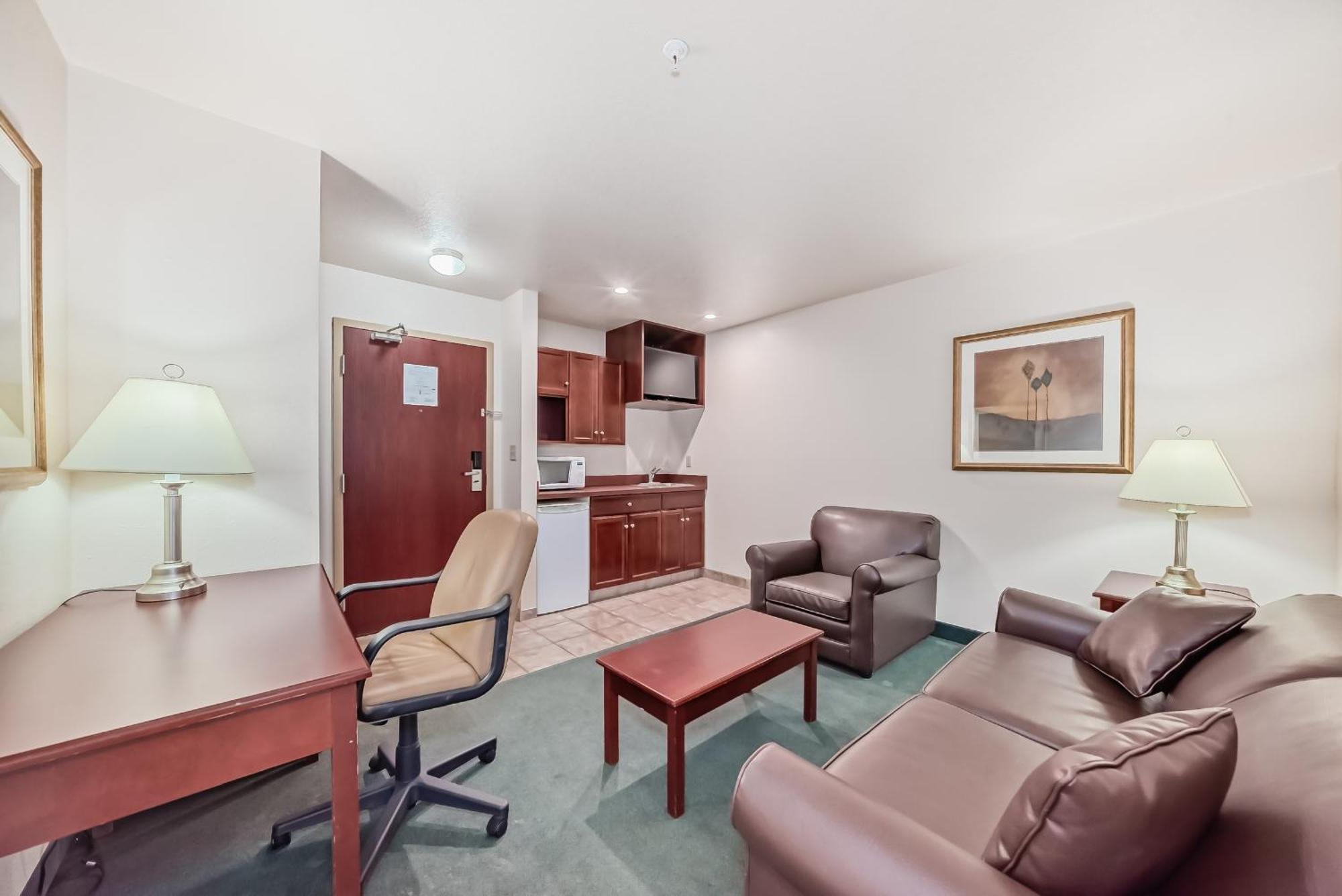 Grande Cache Inn & Suites Dış mekan fotoğraf