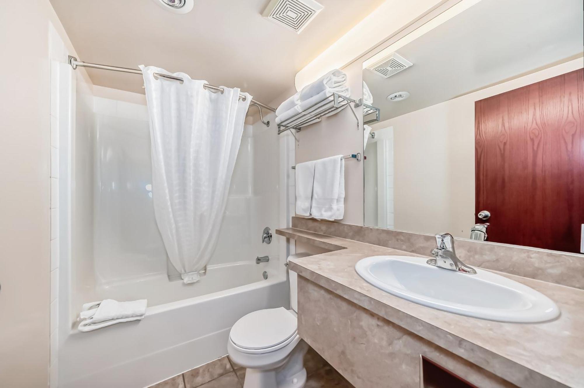 Grande Cache Inn & Suites Dış mekan fotoğraf